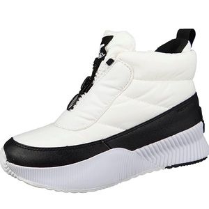 SOREL insulated waterproof snow winter puffy boots booties shoes size 8.5 womens